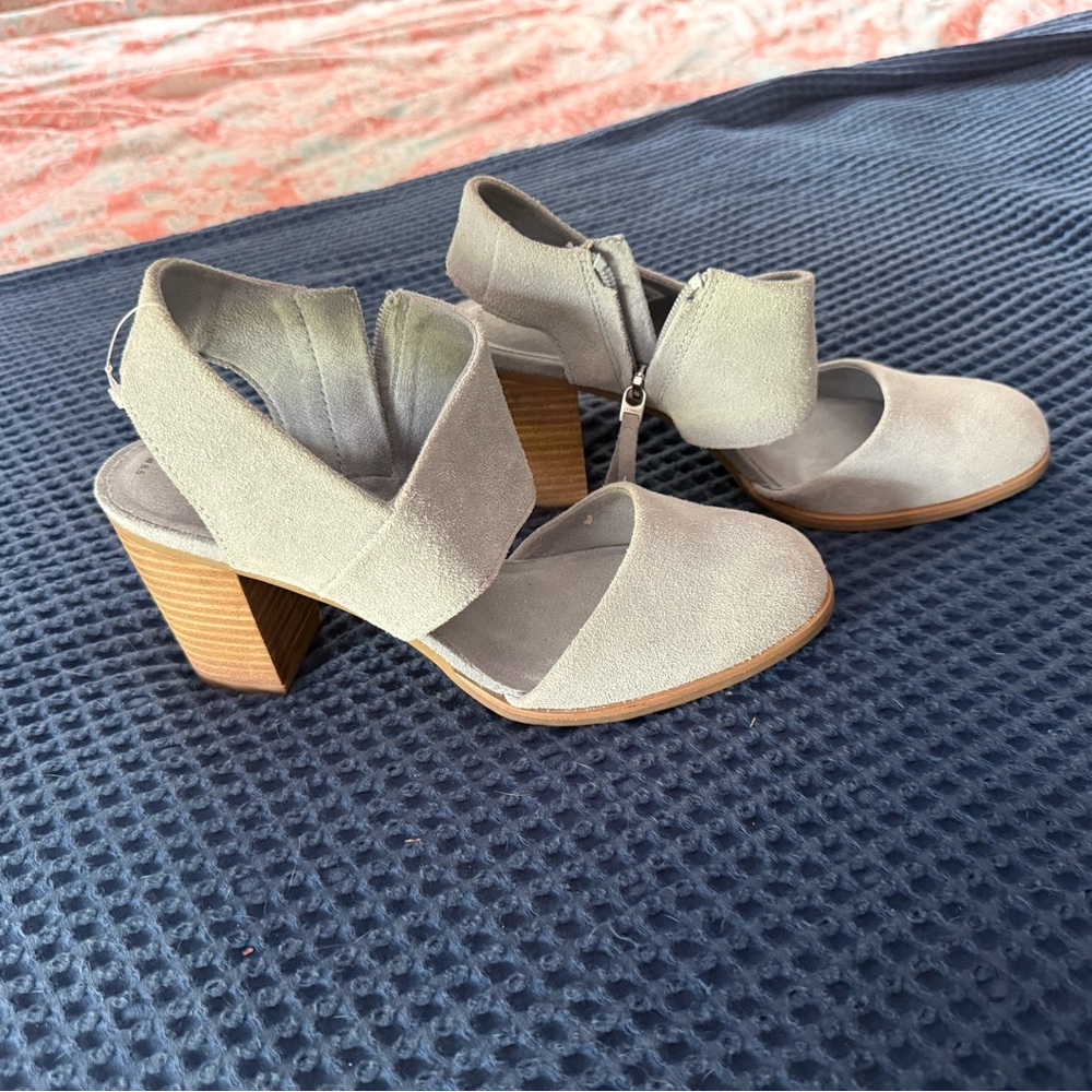 Toms Blue Heels with Chunky Block Heel